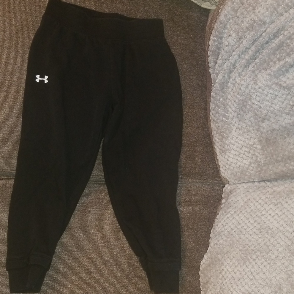 Under armour womens xs capri joggers black